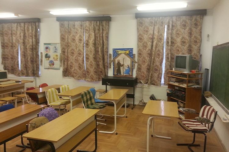Rumunsko - Český Banát - třída ve svatohelenské škole