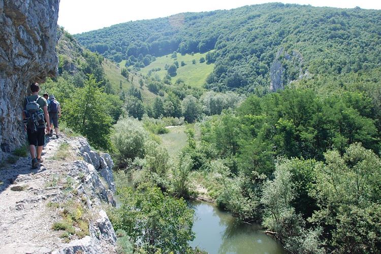 Rumunsko - Český Banát - z turistického pochodu kaňonem řeky Nery