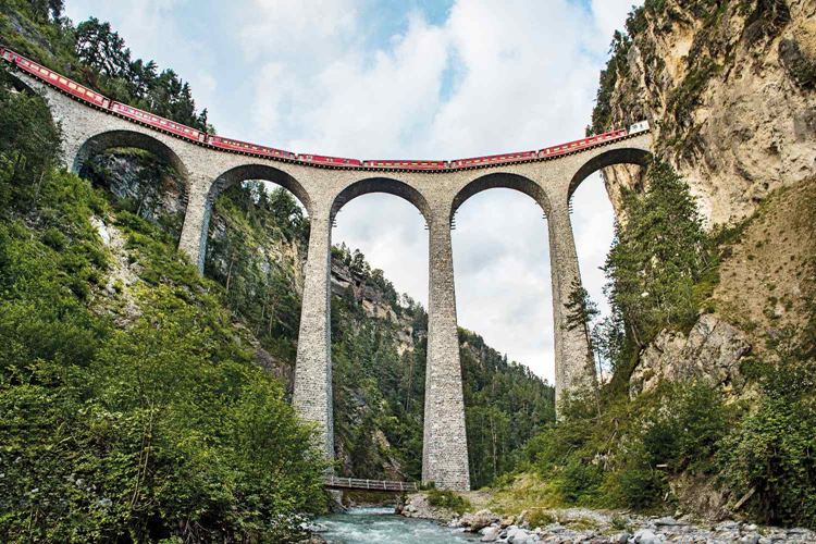 Horskými vlaky po Švýcarsku - viadukt Landwasser
