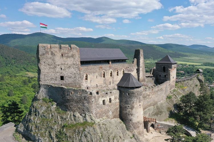 hrad Boldogkö
