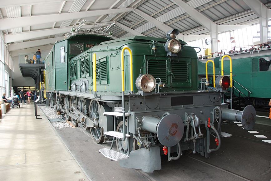 Švýcarsko - Luzern - Dopravní muzeum - lokomotiva Krokodýl