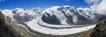 Švýcarsko - panorama z Gornergratu - od masivu Monte Rosa až po Malý Matterhorn