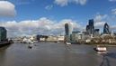 Londýn, pohled na City of London z Tower Bridge
