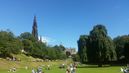 Skotsko - Edinburgh - polední piknik v Princes St Gardens